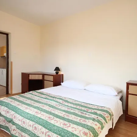 7042b Apartman *
